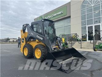 John Deere 318G Мини-погрузчики