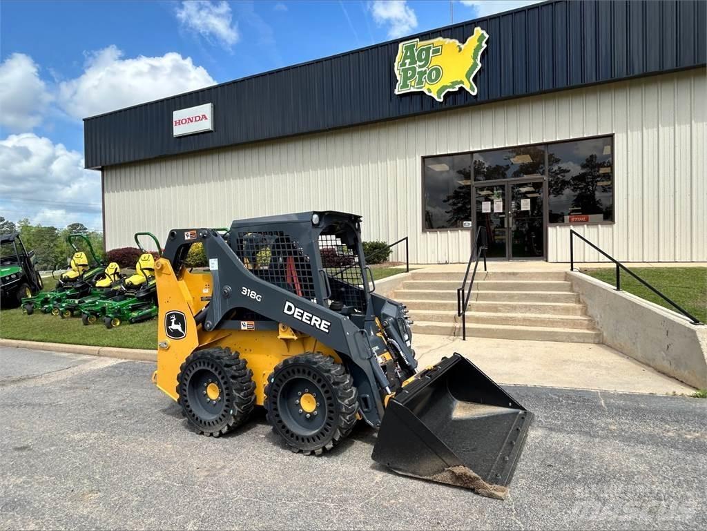 John Deere 318G Мини-погрузчики