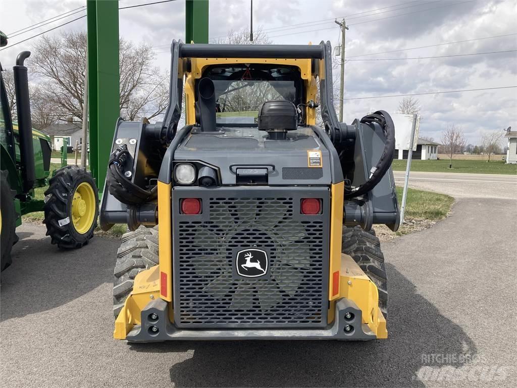 John Deere 324G Мини-погрузчики