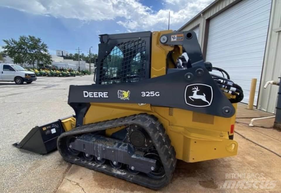 John Deere 325G Малые погрузчики