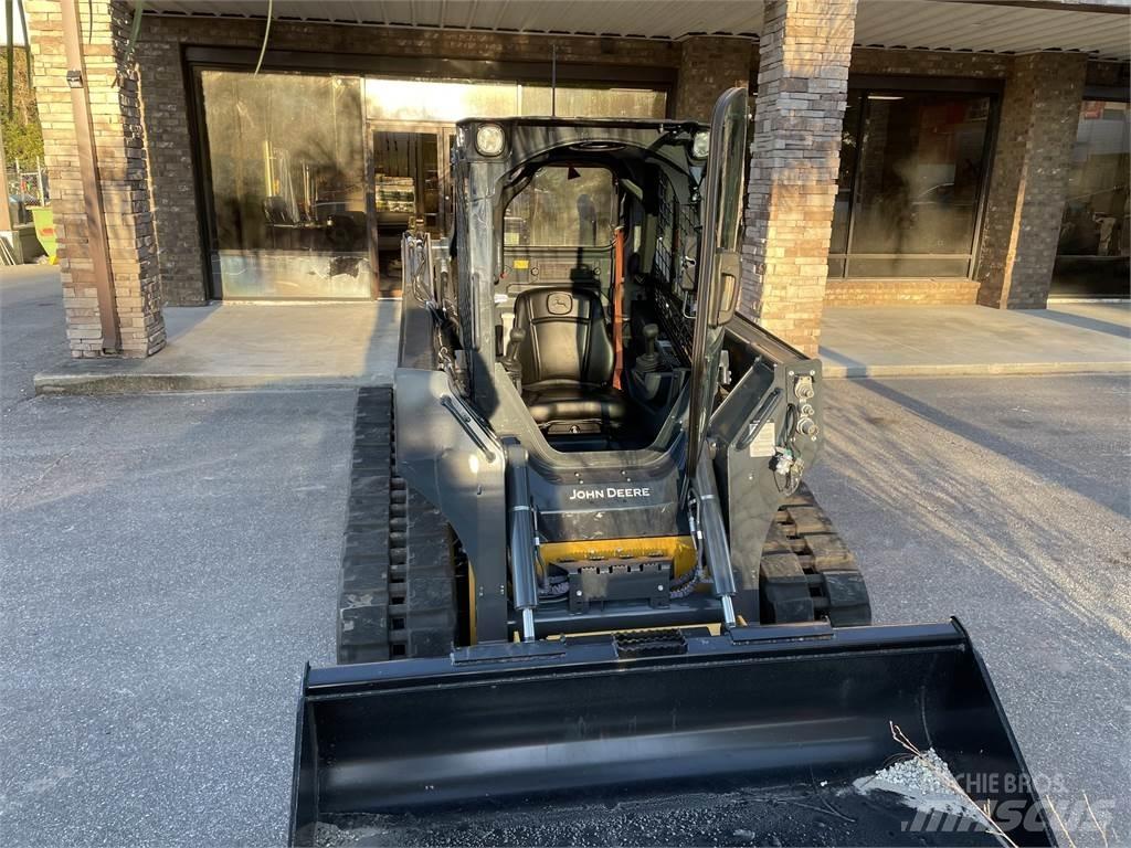John Deere 325G Малые погрузчики