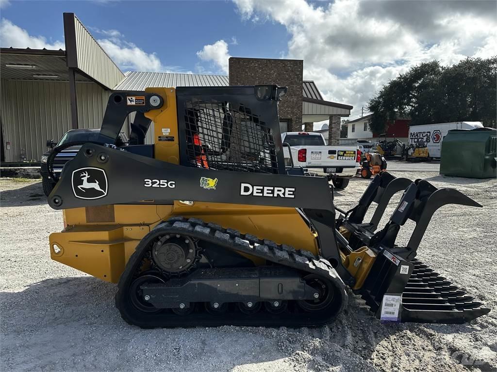 John Deere 325G Малые погрузчики