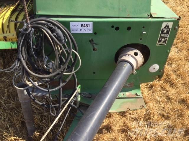 John Deere 349 Тюковые пресс-подборщики