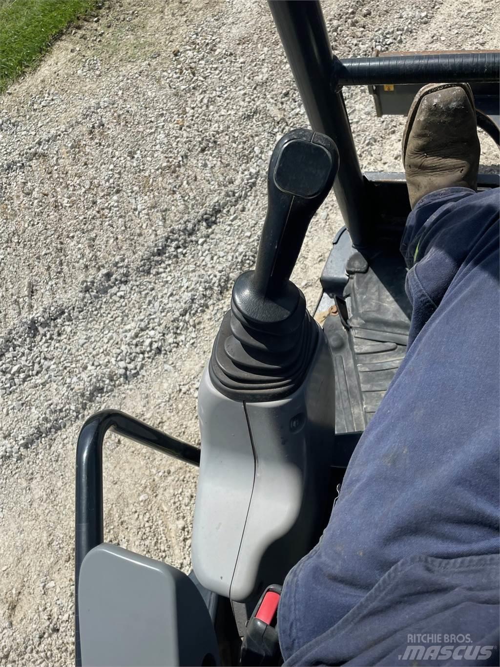 John Deere 35G Мини-экскаваторы