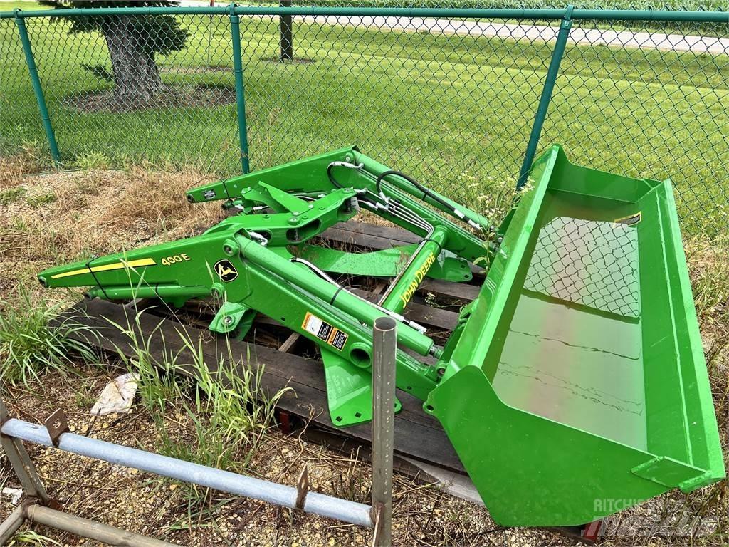 John Deere 400E Трактора