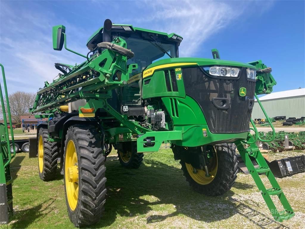 John Deere 410R Прицепные опрыскиватели