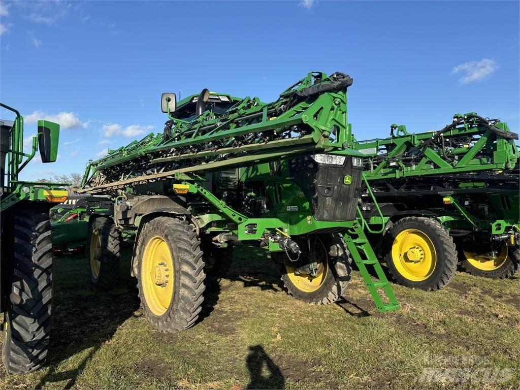 John Deere 412R Прицепные опрыскиватели