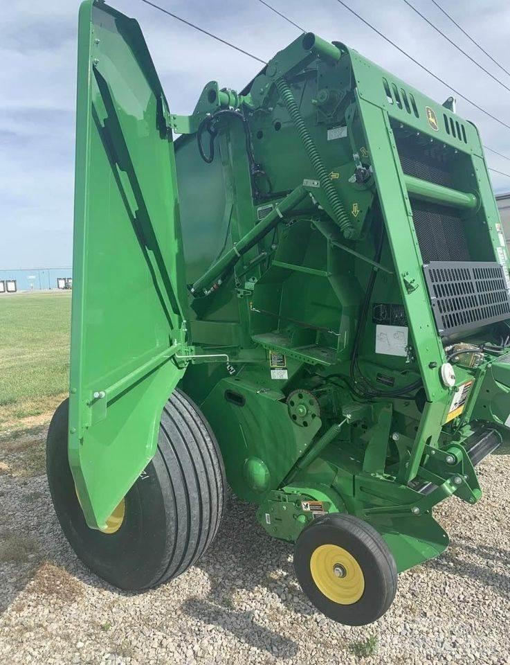 John Deere 450M Рулонные пресс-подборщики