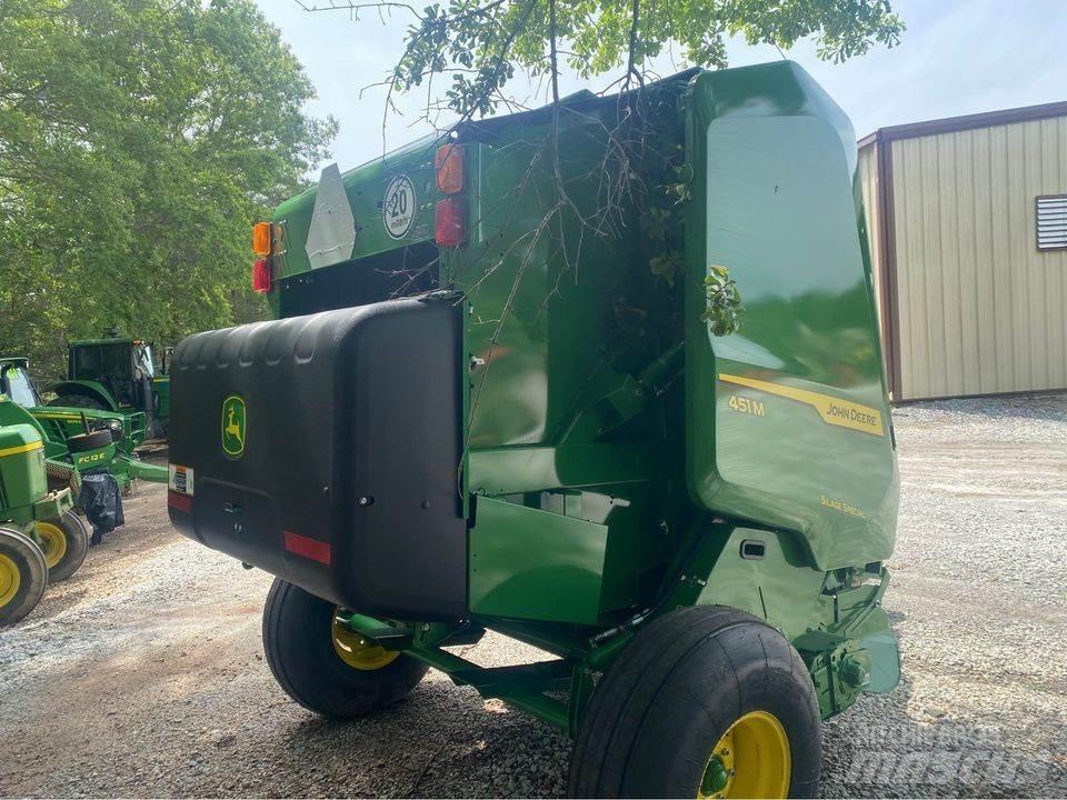 John Deere 451M Рулонные пресс-подборщики