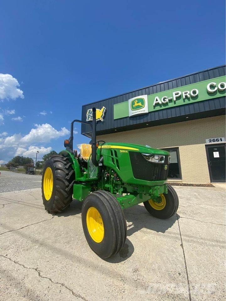 John Deere 5050E Трактора