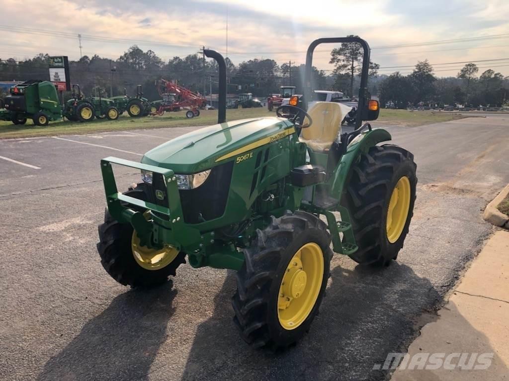 John Deere 5067E Трактора