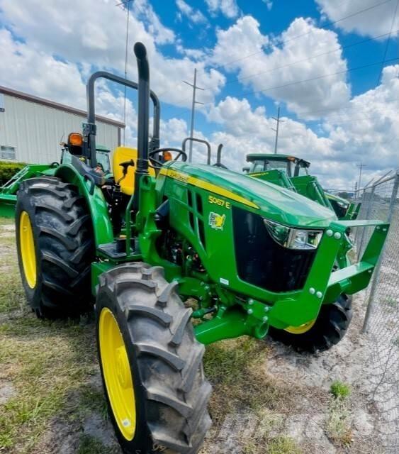 John Deere 5067E Трактора