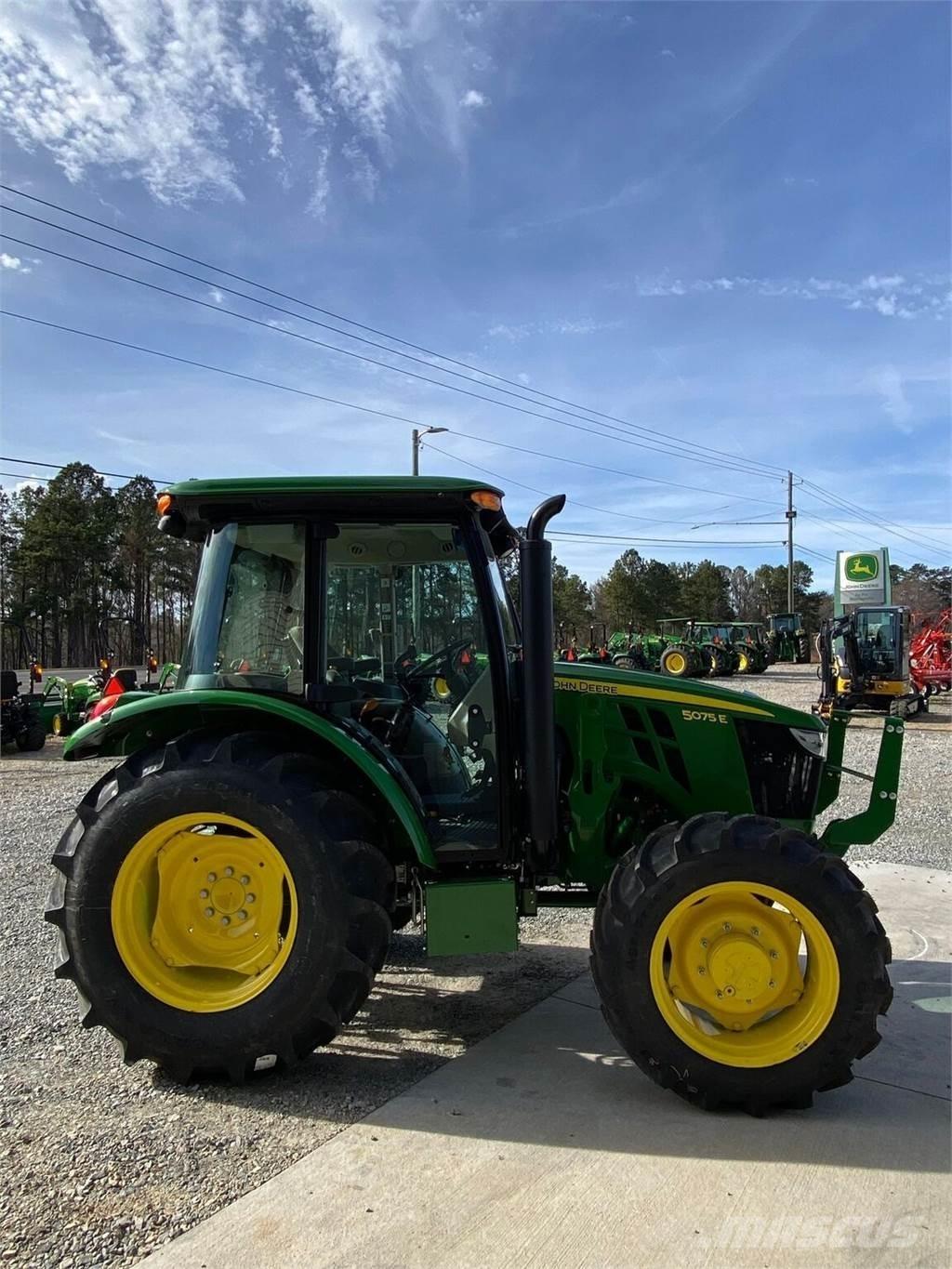 John Deere 5075E Трактора