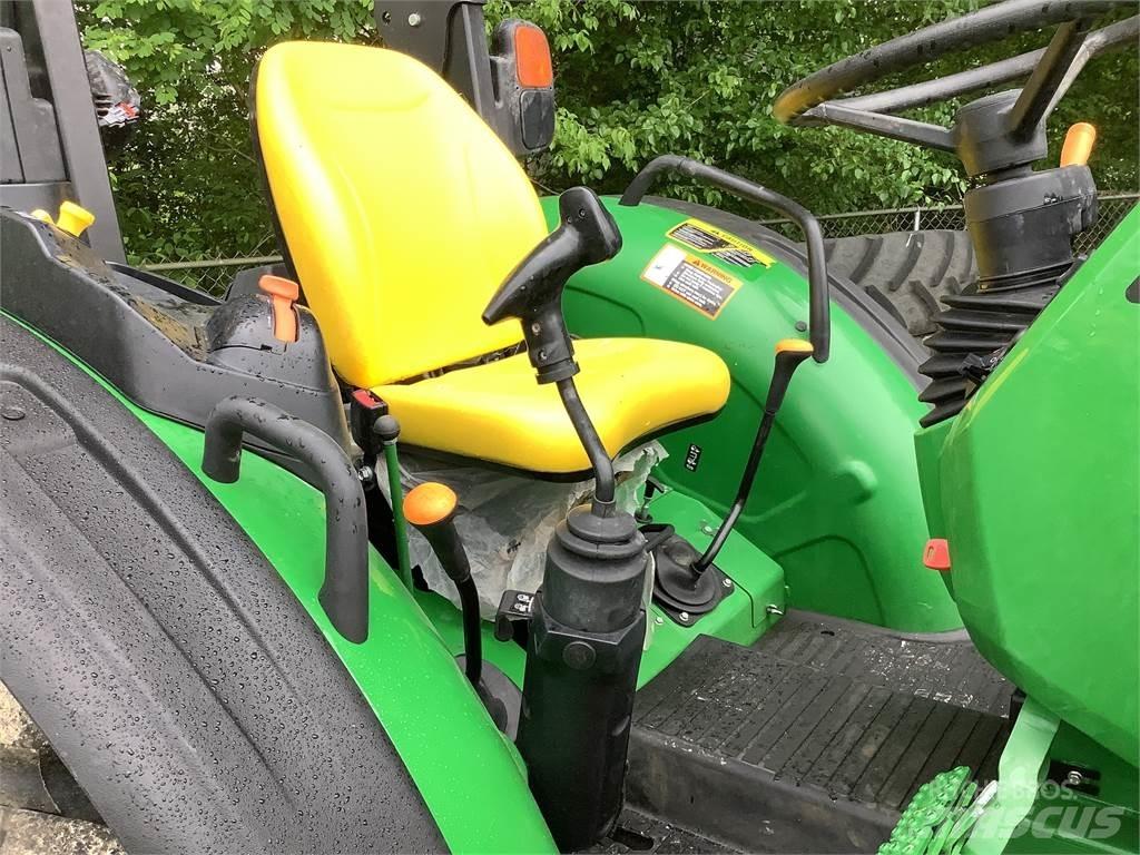 John Deere 5075E Коммунальные тракторы