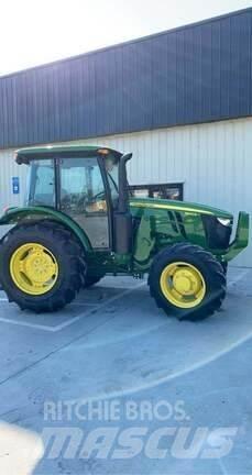 John Deere 5100E Коммунальные тракторы