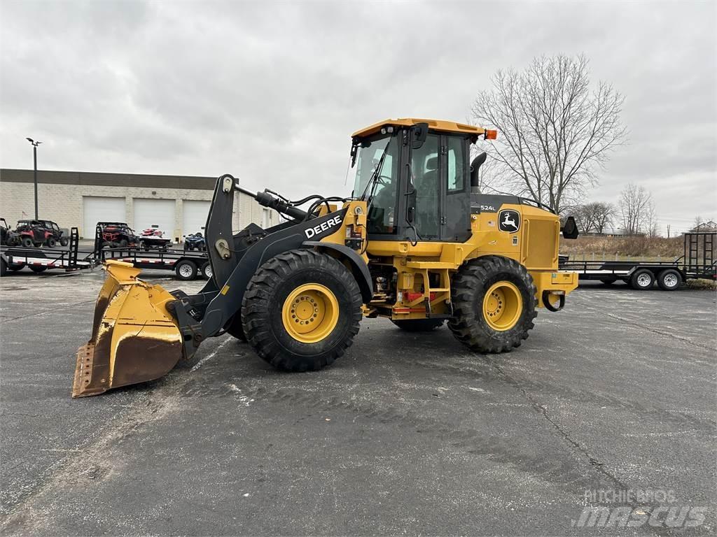 John Deere 524L Фронтальные погрузчики