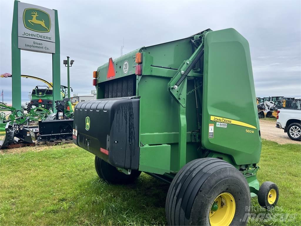 John Deere 560M Рулонные пресс-подборщики