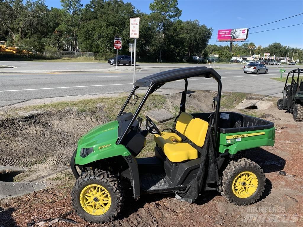 John Deere 590M Коммунальные машины