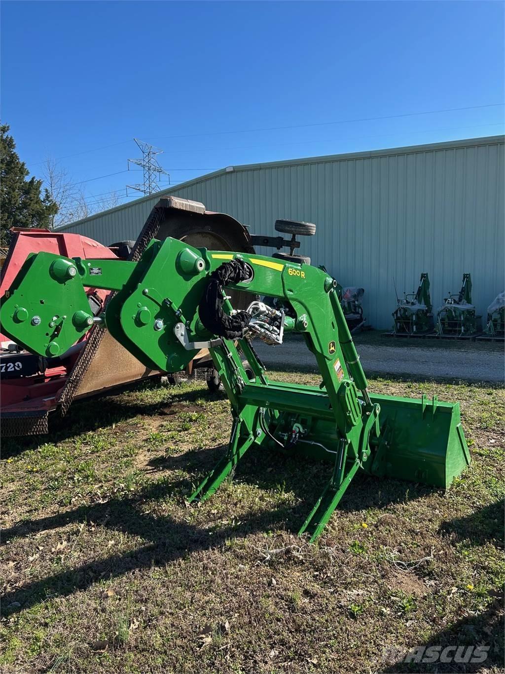 John Deere 600R Трактора