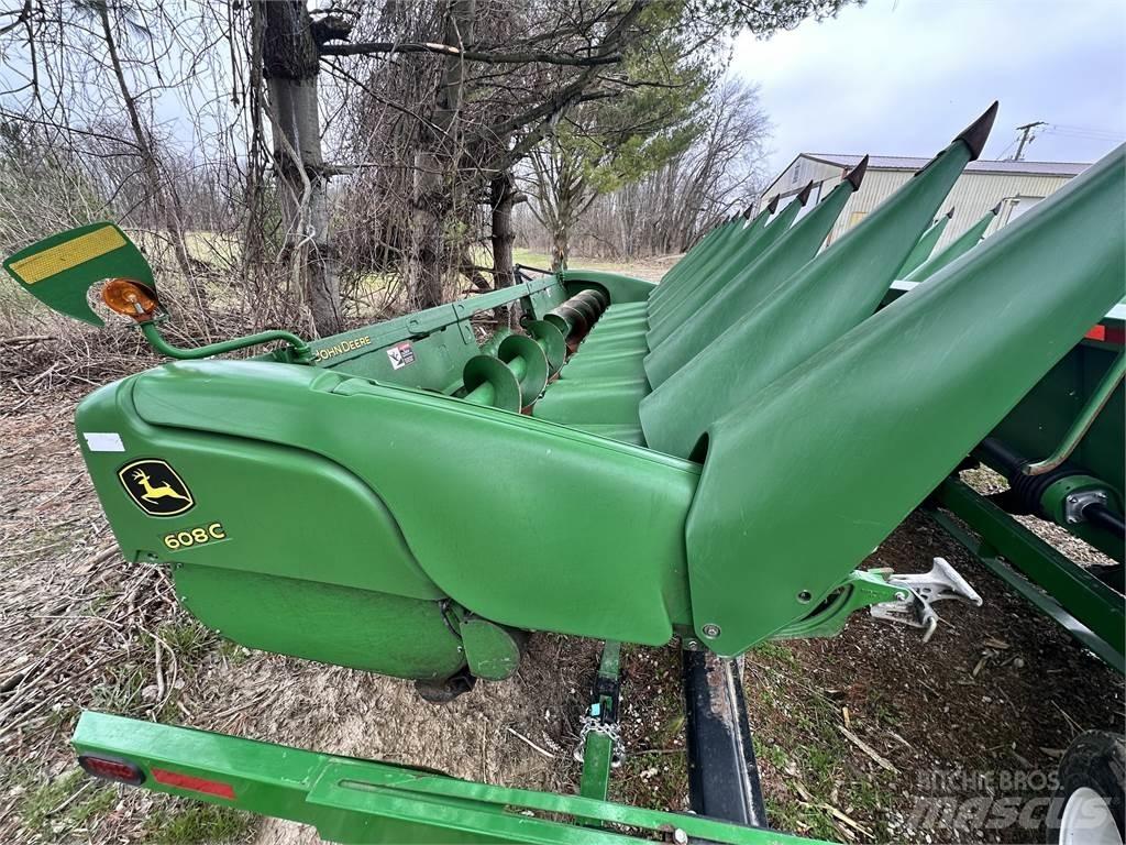 John Deere 608C Компоненты для зерноуборочных комбайнов