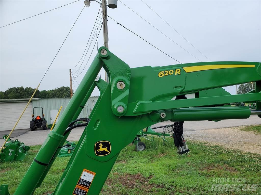 John Deere 620R Трактора