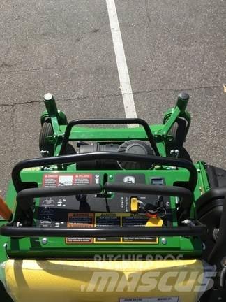 John Deere 648R Самоходные газонокосилки