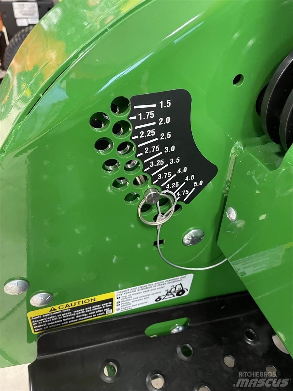 John Deere 661R Самоходные газонокосилки