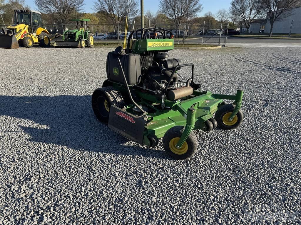 John Deere 661R Самоходные газонокосилки