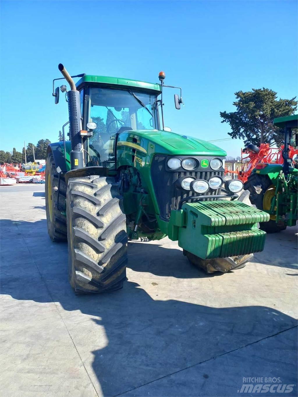 John Deere 7820 Трактора
