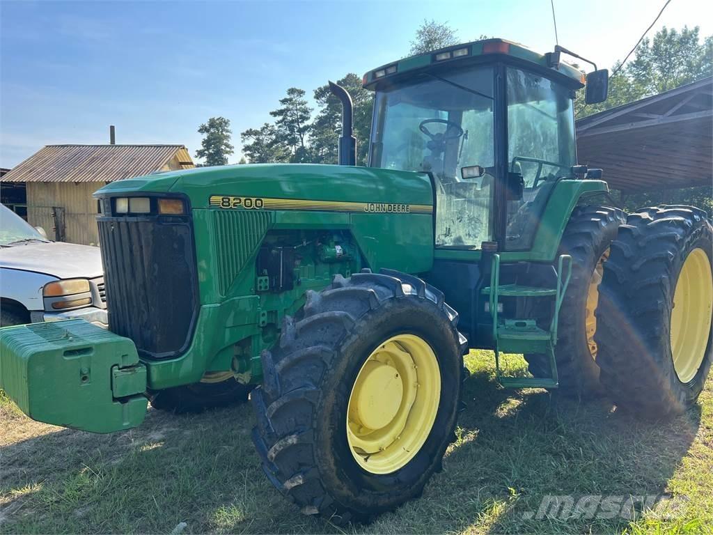 John Deere 8200 Трактора