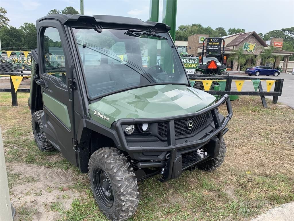 John Deere 835M Коммунальные машины