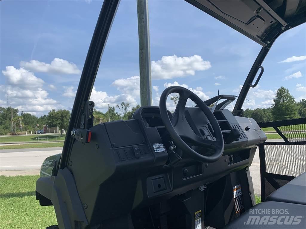 John Deere 865M Коммунальные машины