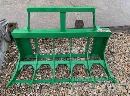 John Deere CR50 Грейферы