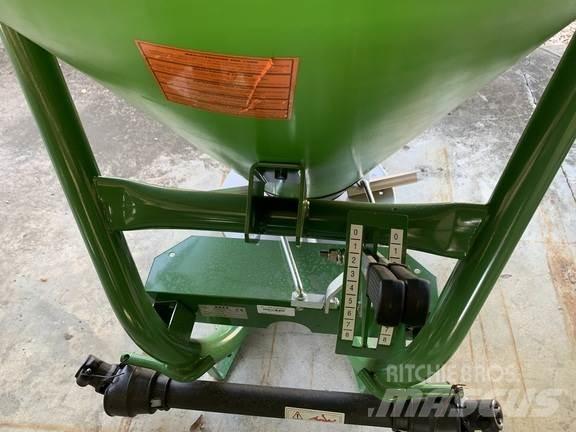 John Deere F/500 Прицепные опрыскиватели