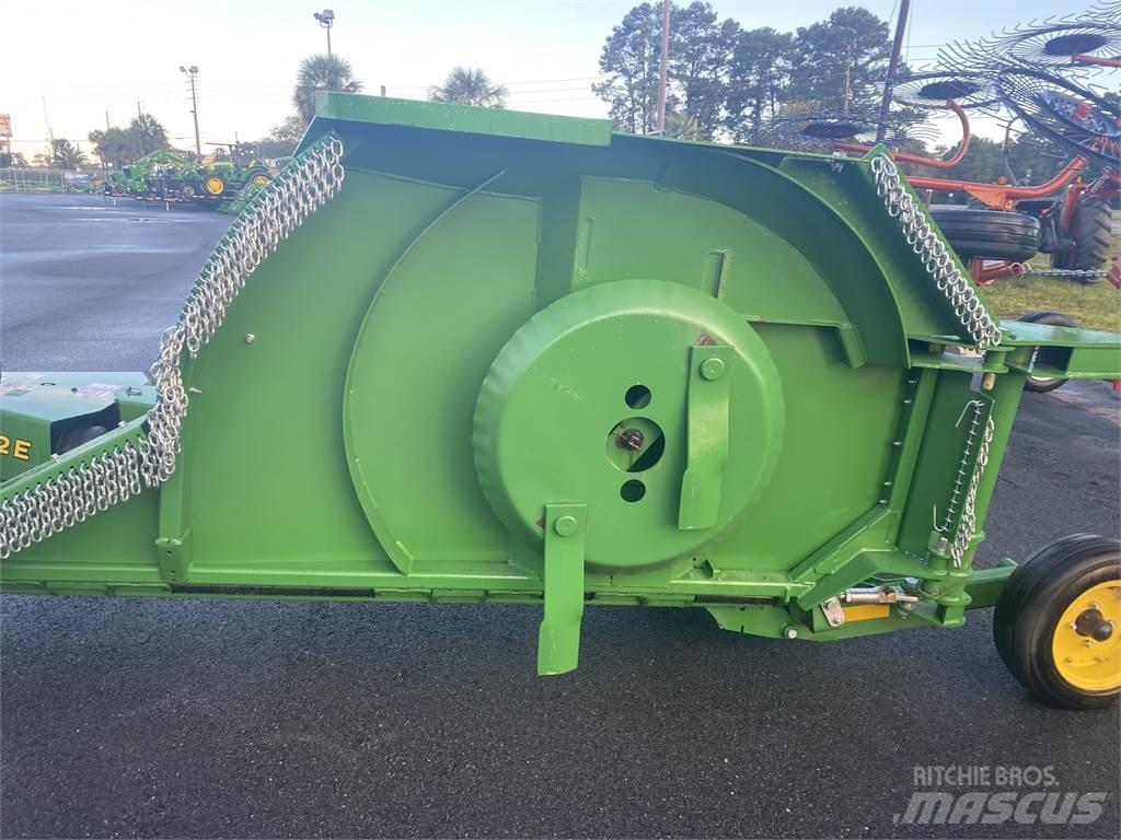 John Deere FC12E Измельчители тюков
