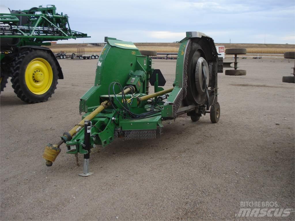 John Deere R15 Измельчители тюков