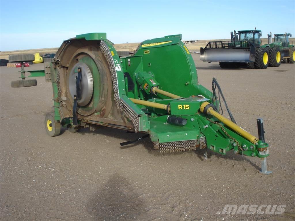 John Deere R15 Измельчители тюков