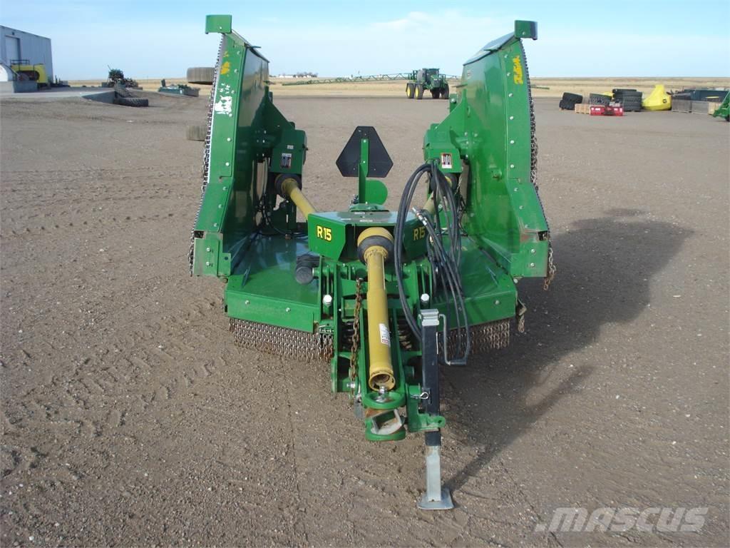 John Deere R15 Измельчители тюков