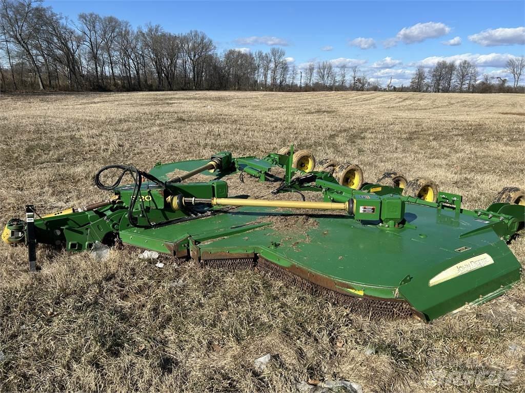 John Deere R20 Измельчители тюков