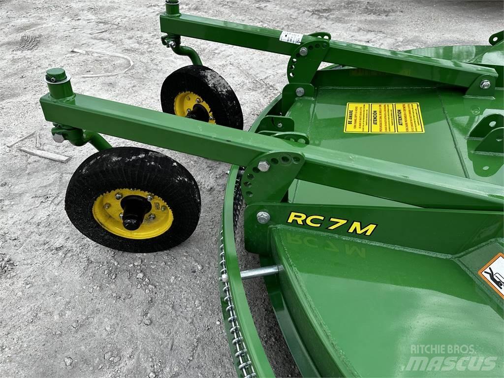 John Deere RC7M Измельчители тюков