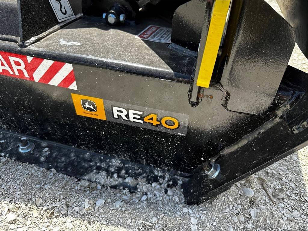 John Deere RE40 Строительная техника - Другие