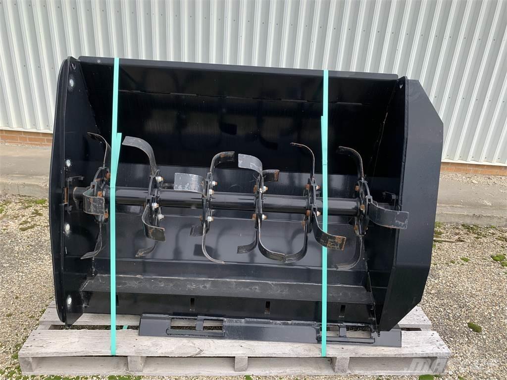 John Deere RT52 Почвеные фрезы