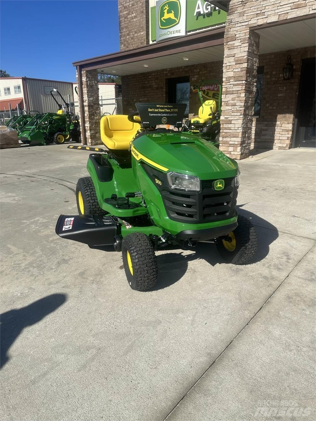 John Deere S100 Самоходные газонокосилки