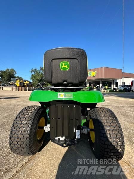 John Deere S100 Самоходные газонокосилки