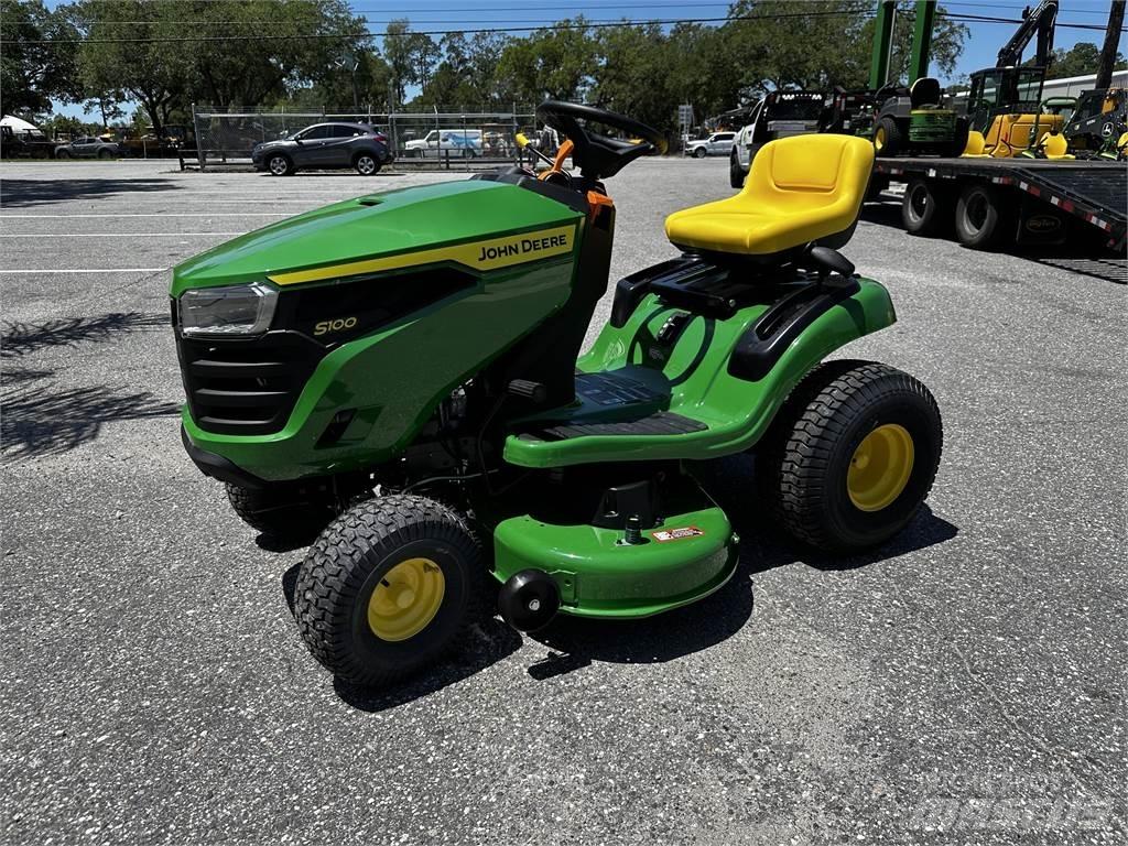 John Deere S100 Самоходные газонокосилки