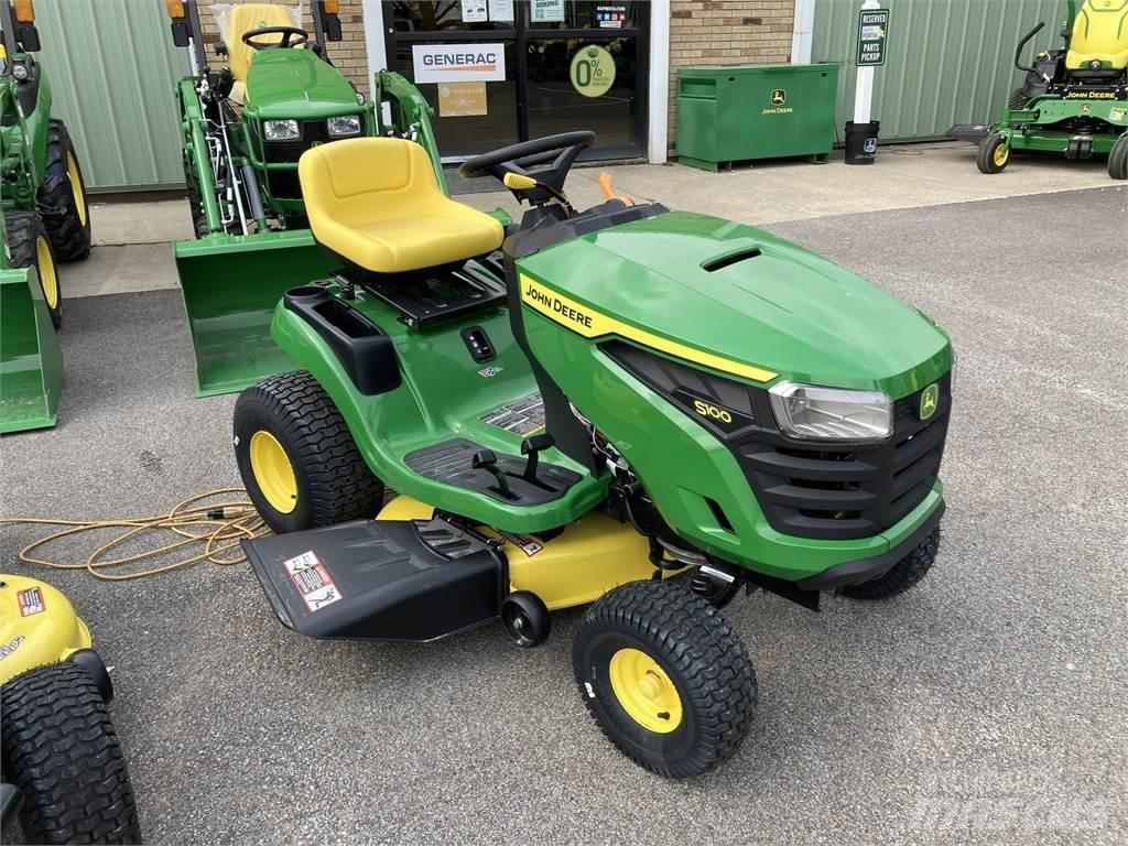 John Deere S100 Самоходные газонокосилки
