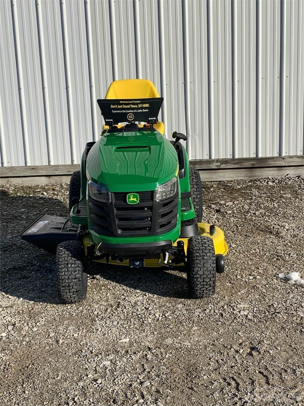 John Deere S110 Самоходные газонокосилки