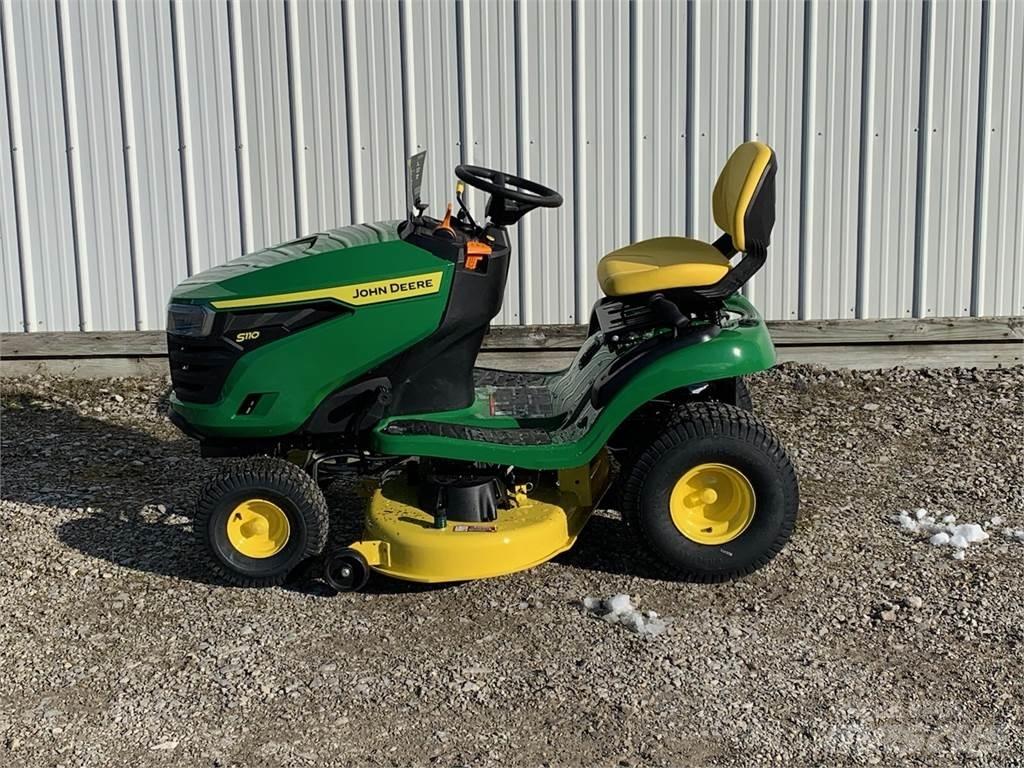John Deere S110 Самоходные газонокосилки