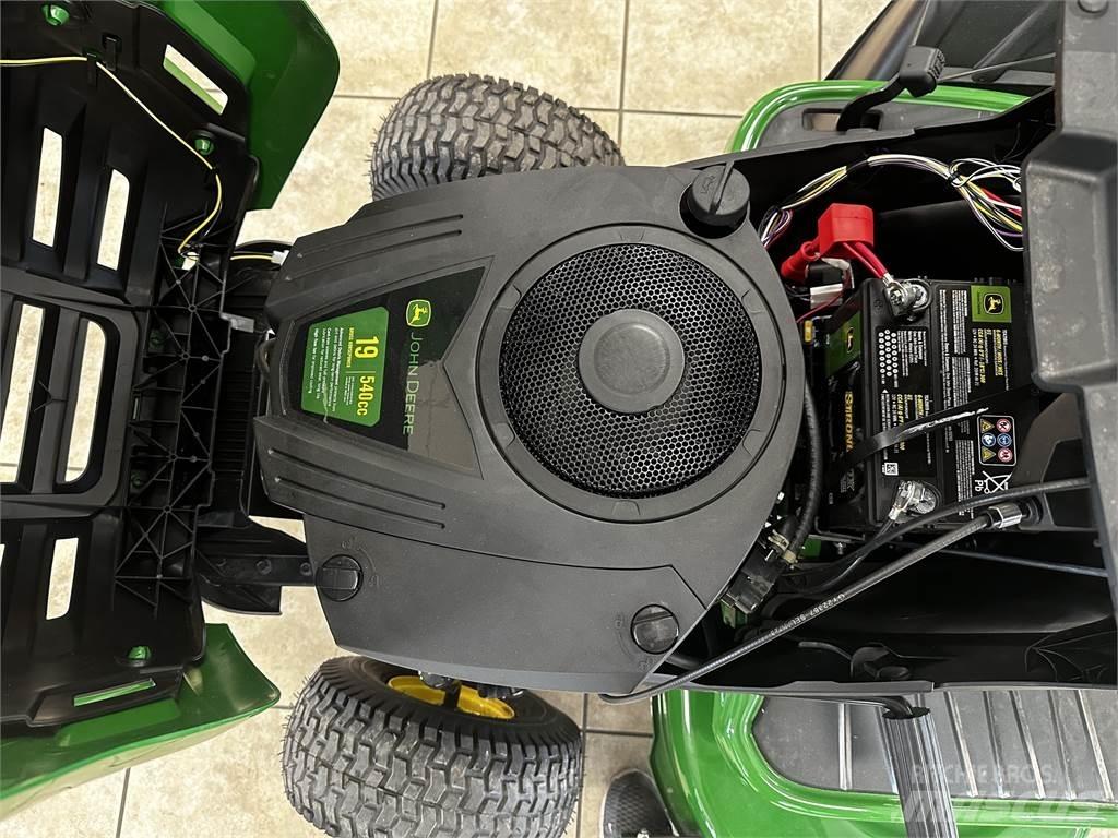 John Deere S110 Самоходные газонокосилки