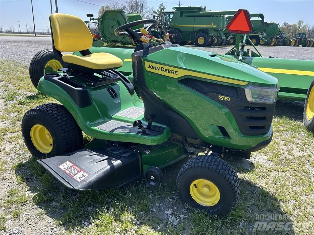 John Deere S110 Коммунальные тракторы